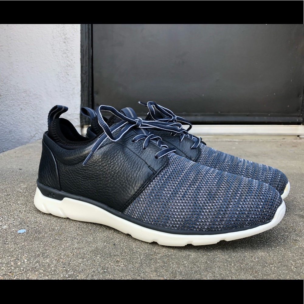 Johnston & Murphy Prentiss Navy Waterproof Sneaker